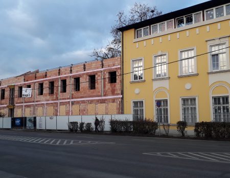 Építkezés és regölés a Mindszenty-ben