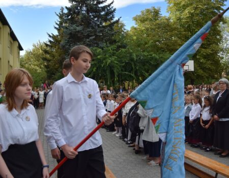Tanévnyitó a József Attila iskolában