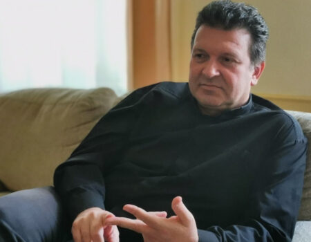 Riport Gábor atyával