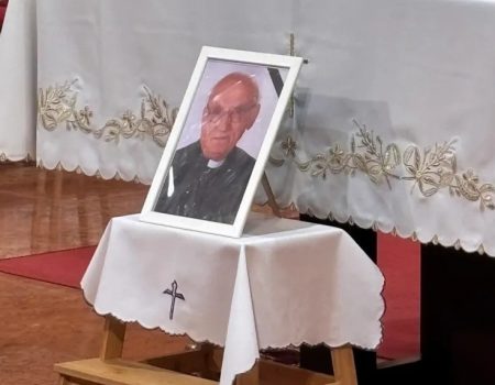 Emlékezés a legendás iskolaalapítóra