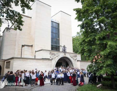 Harmincöt éves a Pannonia Sacra